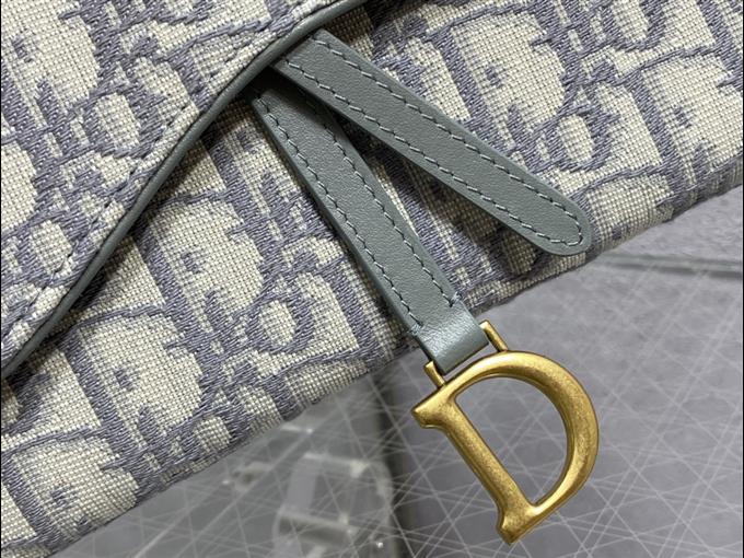 2025228Y 420P182146151